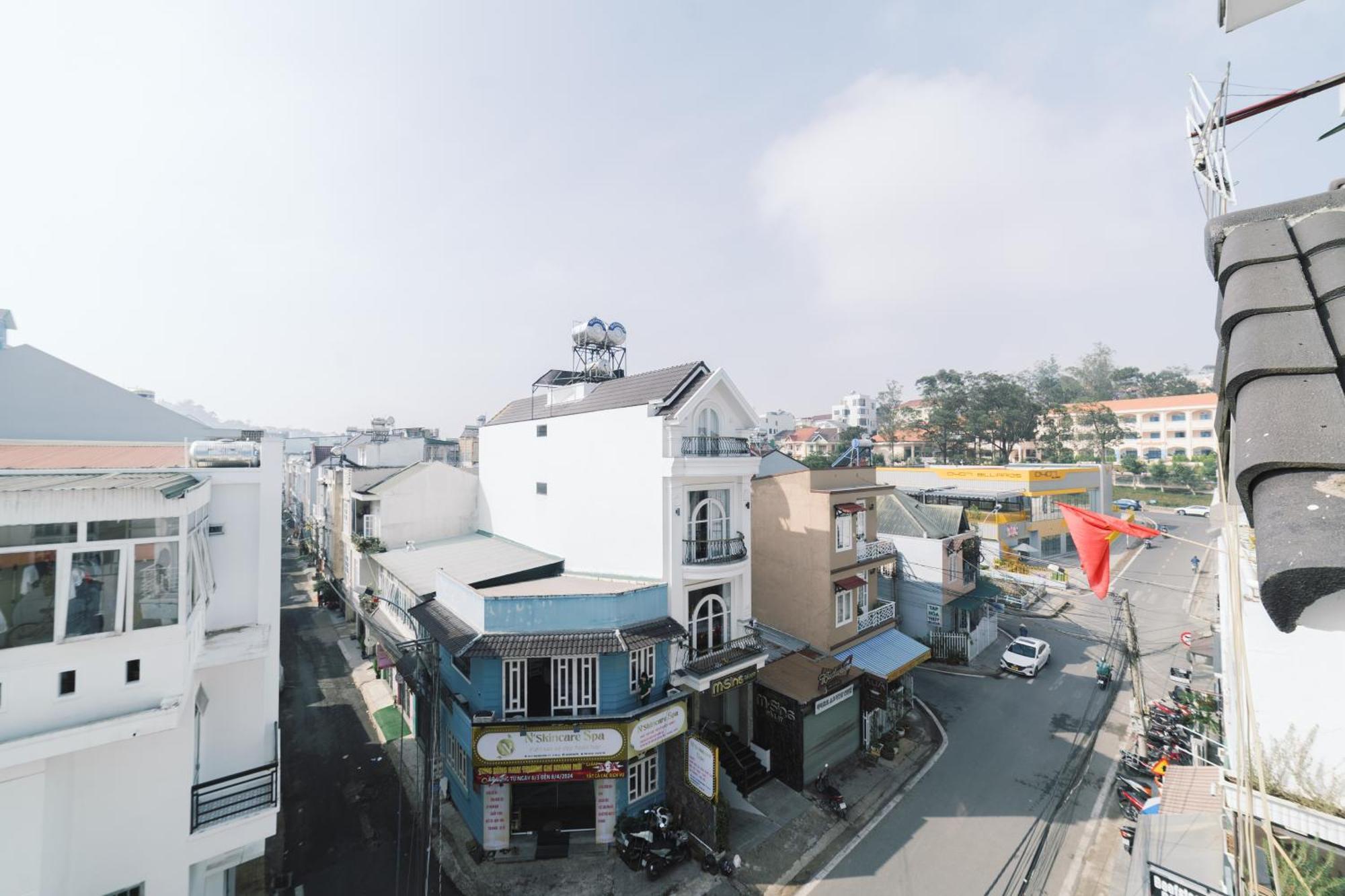 Mat Troi Vang Dalat Hotel Exterior photo